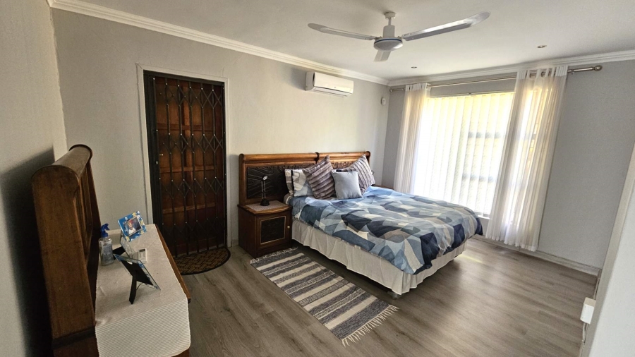 4 Bedroom Property for Sale in Ifafi North West